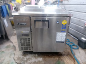에베레스트 간냉식샐러드냉장고(900)